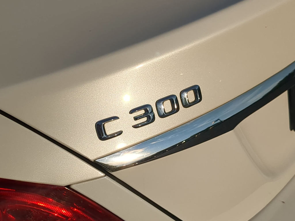 Thumbnail: 2015 Mercedes-Benz C-Class - 22