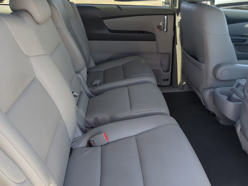 2015 Honda Odyssey EX-L 27