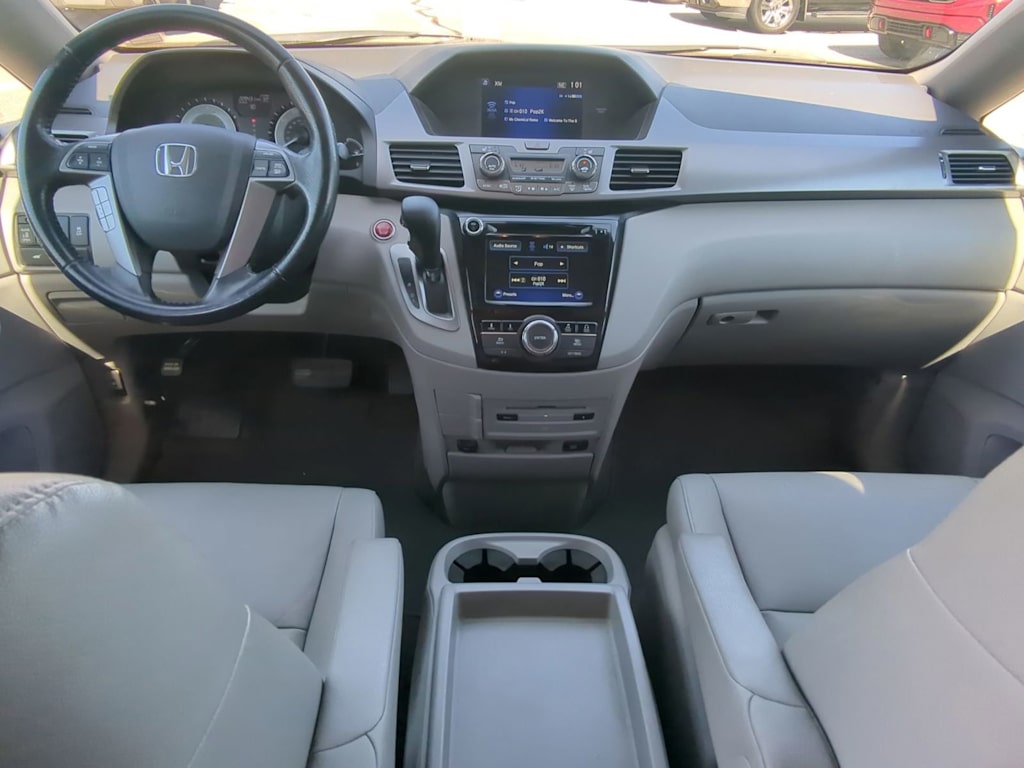 2015 Honda Odyssey EX-L 9