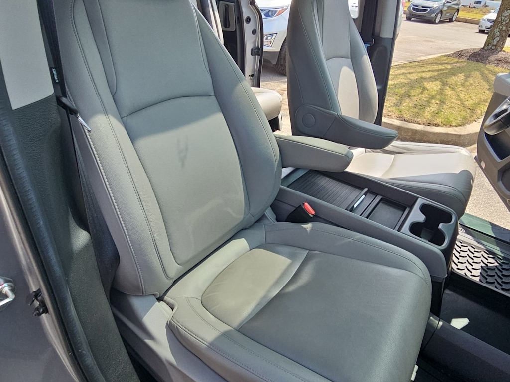 Thumbnail: 2019 Honda Odyssey - 28