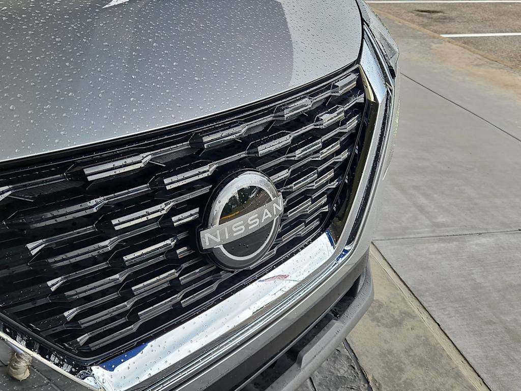 Thumbnail: 2023 Nissan Rogue - 24