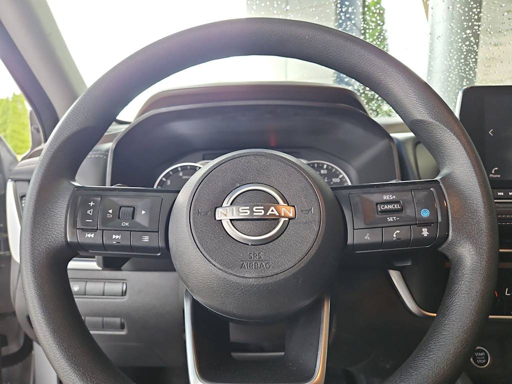 Thumbnail: 2023 Nissan Rogue - 13