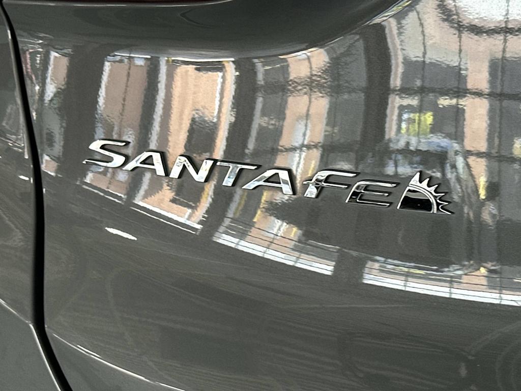 Thumbnail: 2022 Hyundai Santa Fe - 24