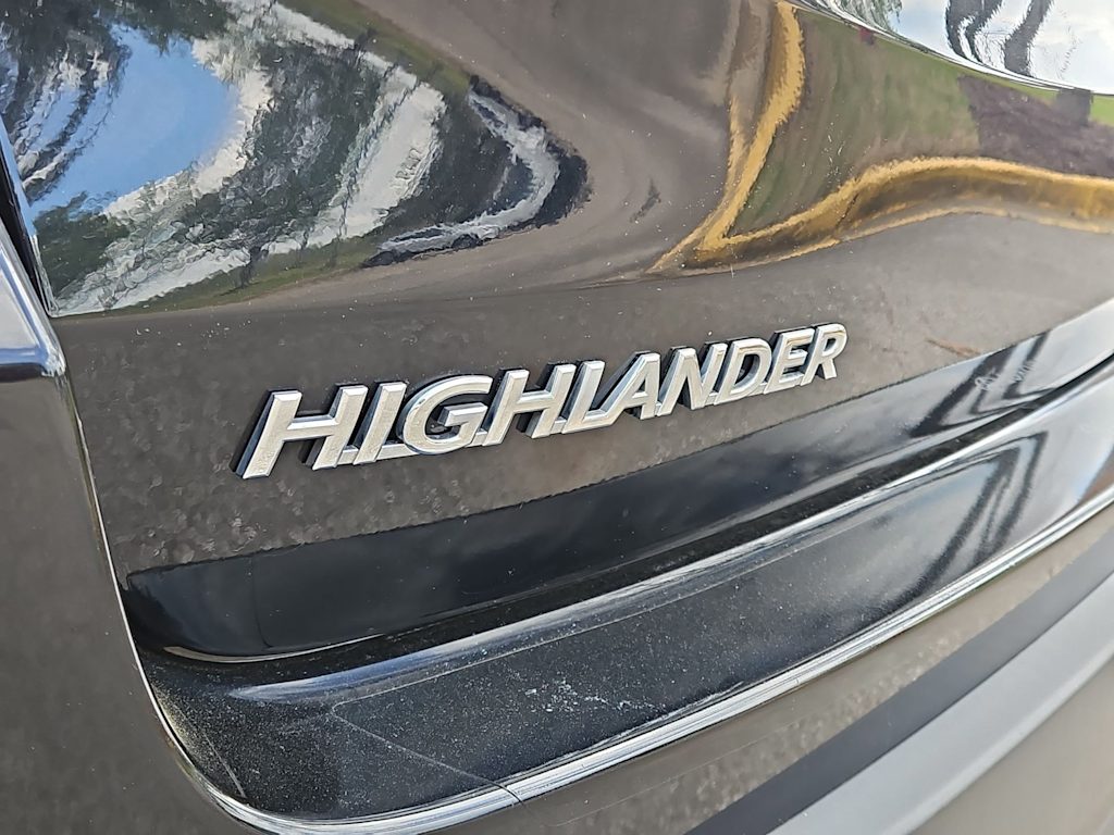 Thumbnail: 2019 Toyota Highlander - 6