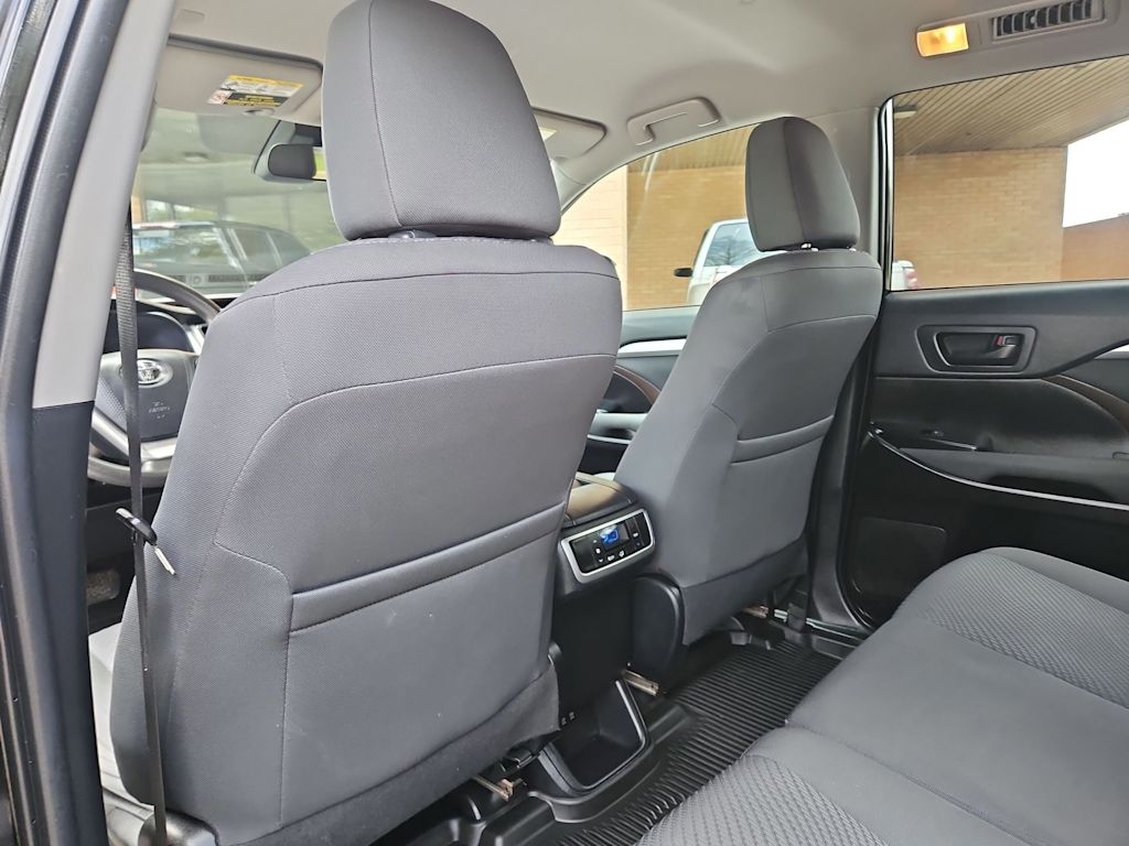 Thumbnail: 2019 Toyota Highlander - 12