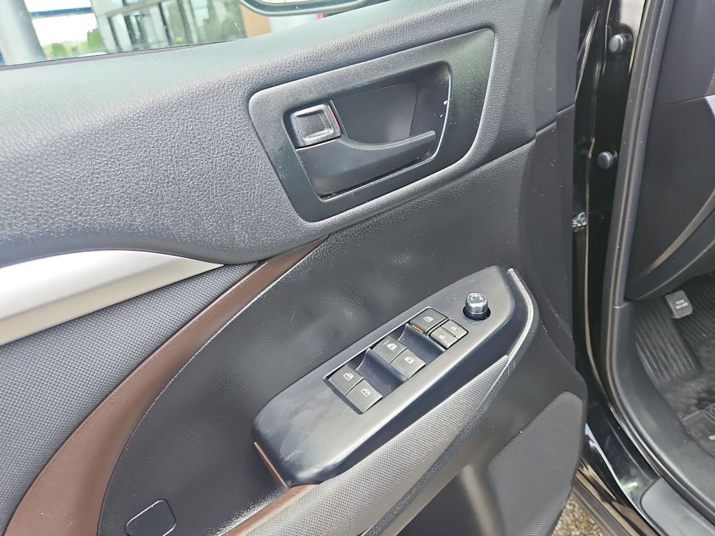 Thumbnail: 2019 Toyota Highlander - 24