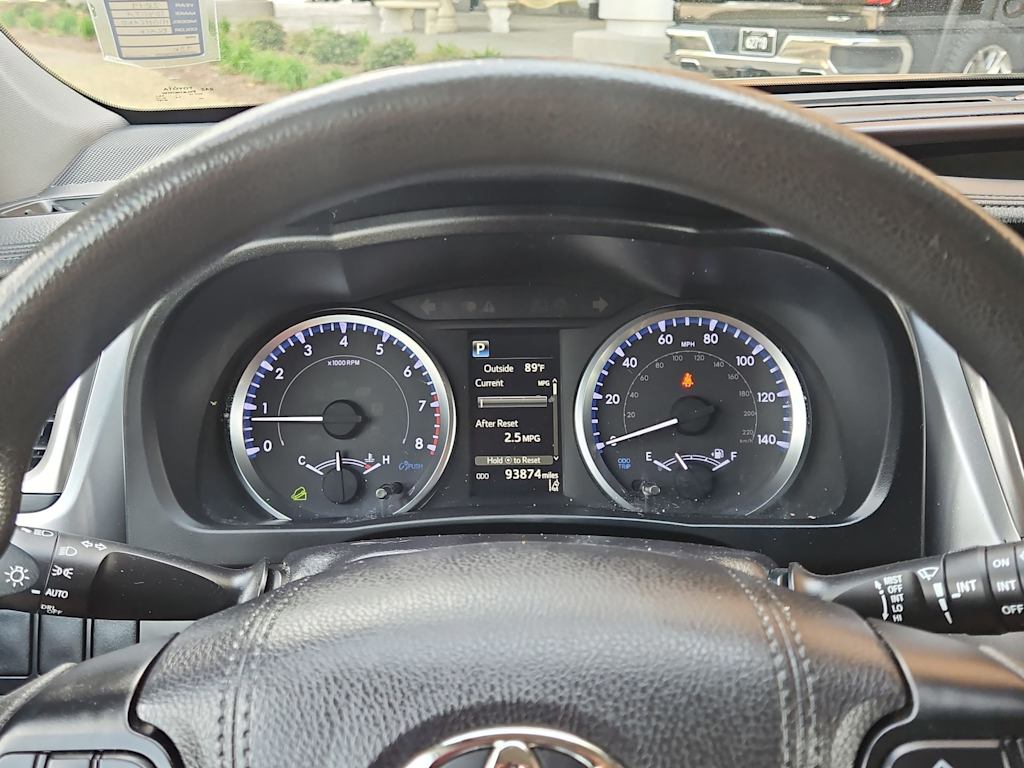 Thumbnail: 2019 Toyota Highlander - 15