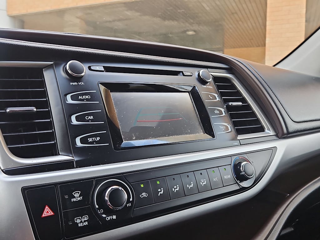 Thumbnail: 2019 Toyota Highlander - 31