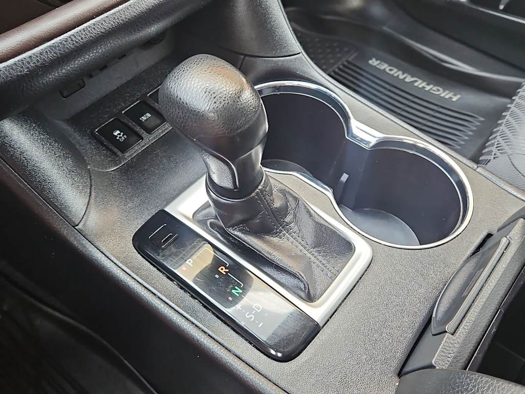 Thumbnail: 2019 Toyota Highlander - 34