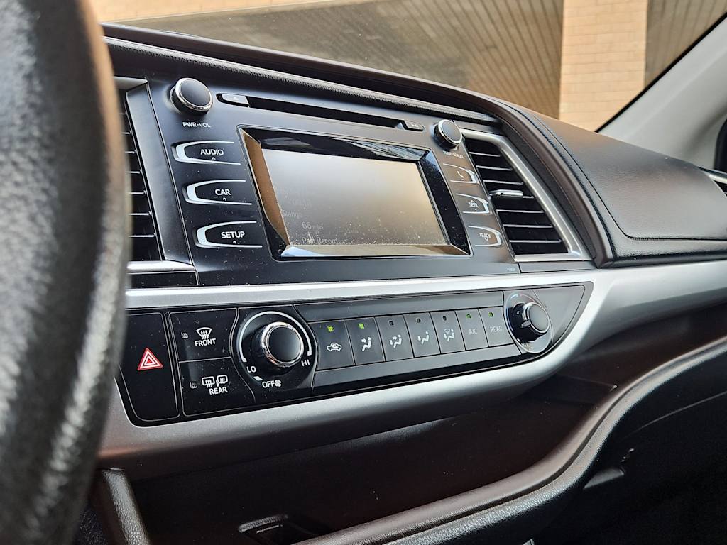 Thumbnail: 2019 Toyota Highlander - 13