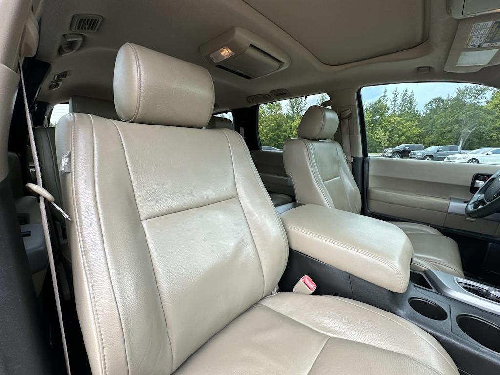 Thumbnail: 2008 Toyota Sequoia - 31