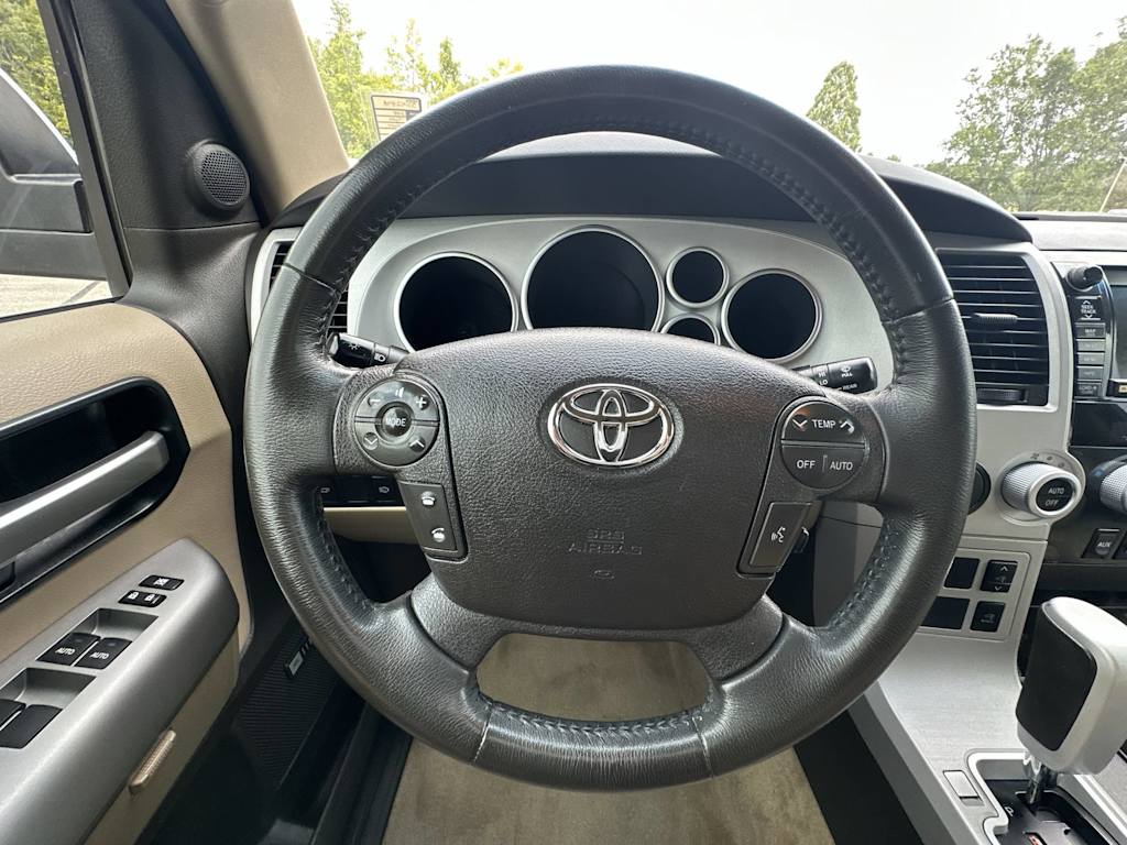 Thumbnail: 2008 Toyota Sequoia - 10