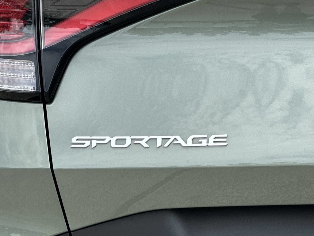 Thumbnail: 2023 Kia Sportage - 24