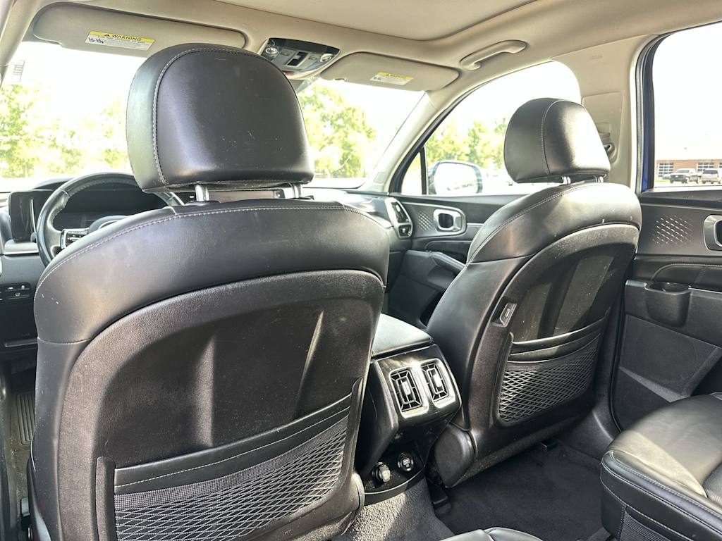 Thumbnail: 2023 Kia Sorento - 13