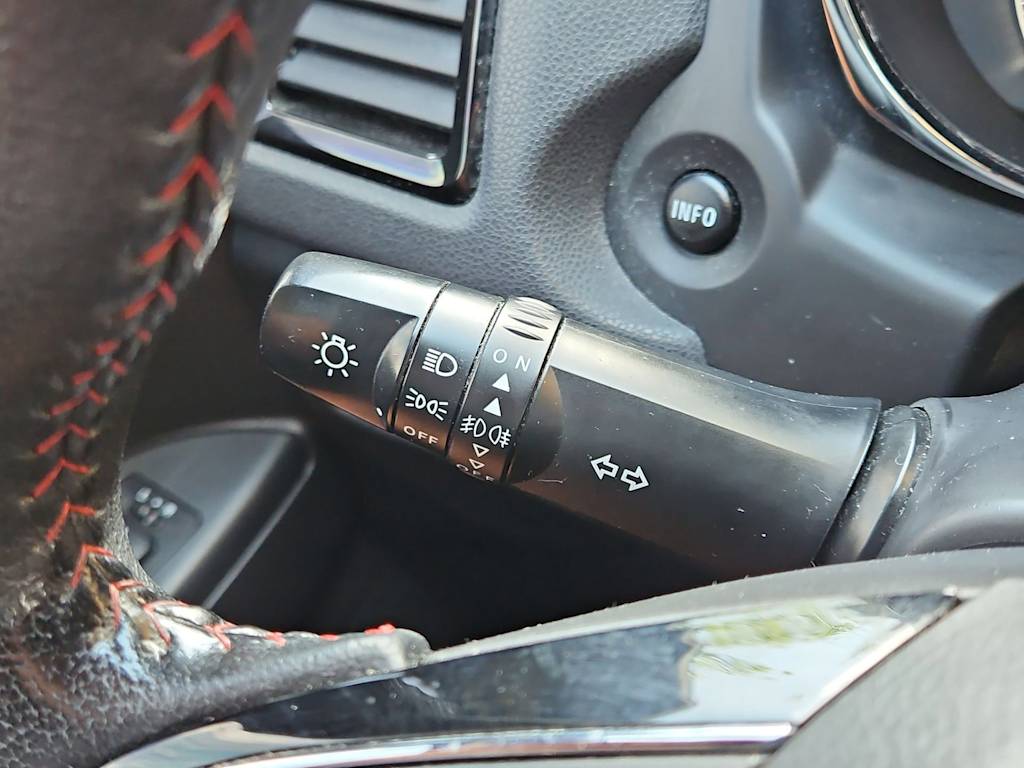 Thumbnail: 2020 Mitsubishi Outlander Sport - 32