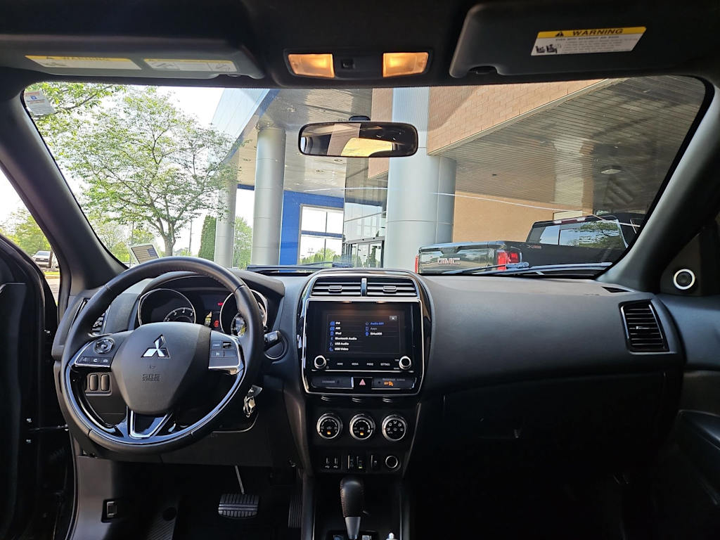 Thumbnail: 2020 Mitsubishi Outlander Sport - 9