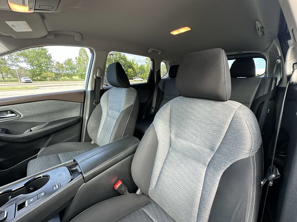 Thumbnail: 2021 Nissan Rogue - 11