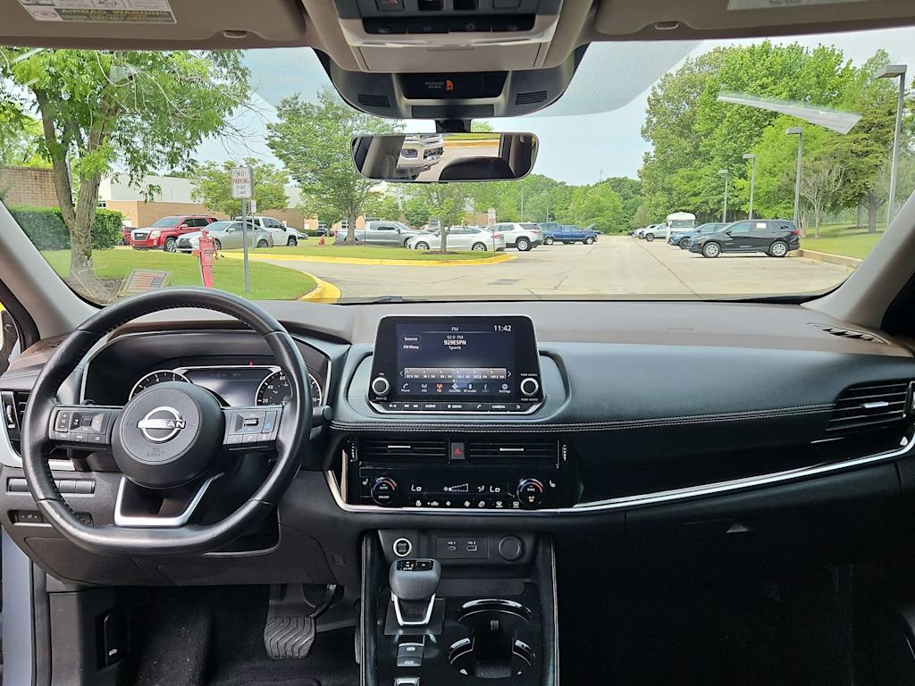 Thumbnail: 2023 Nissan Rogue - 9