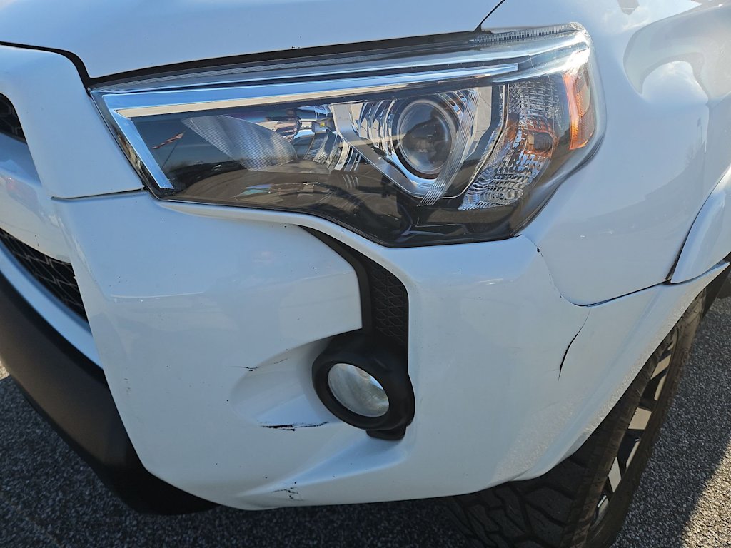 Thumbnail: 2019 Toyota 4Runner - 23