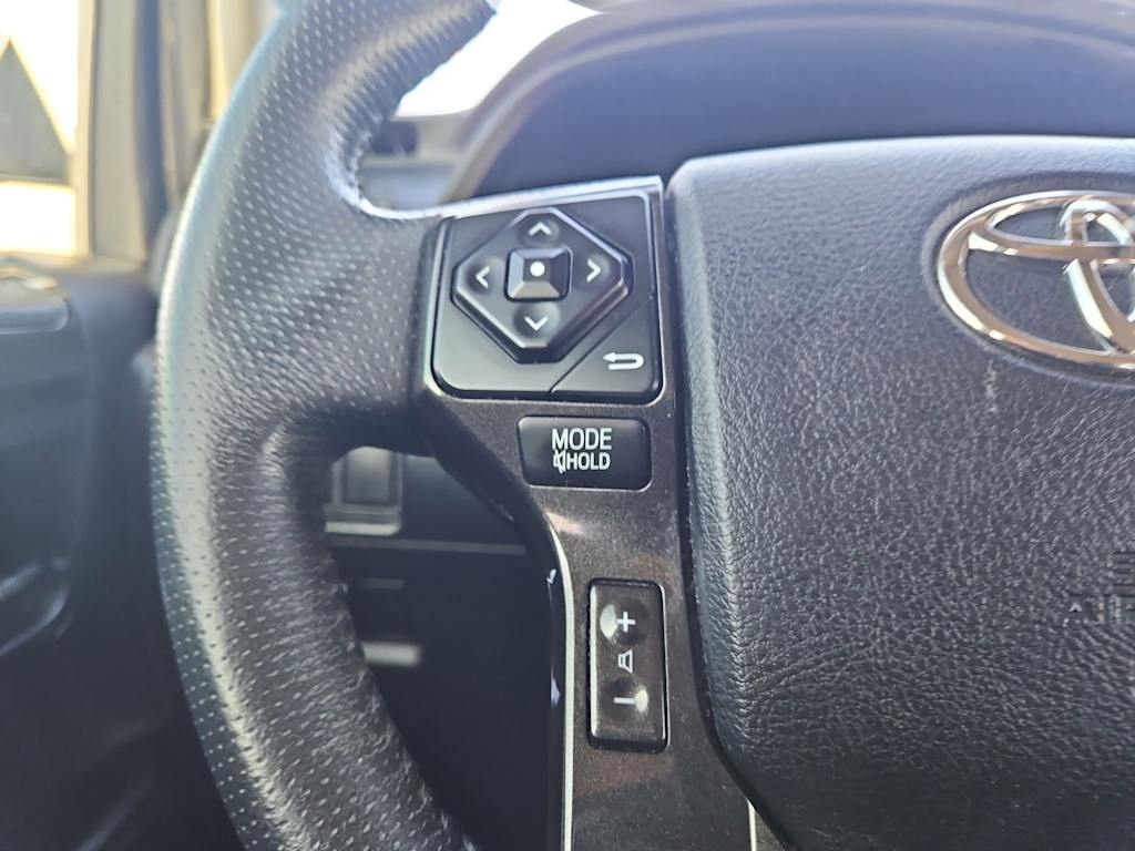 Thumbnail: 2019 Toyota 4Runner - 29