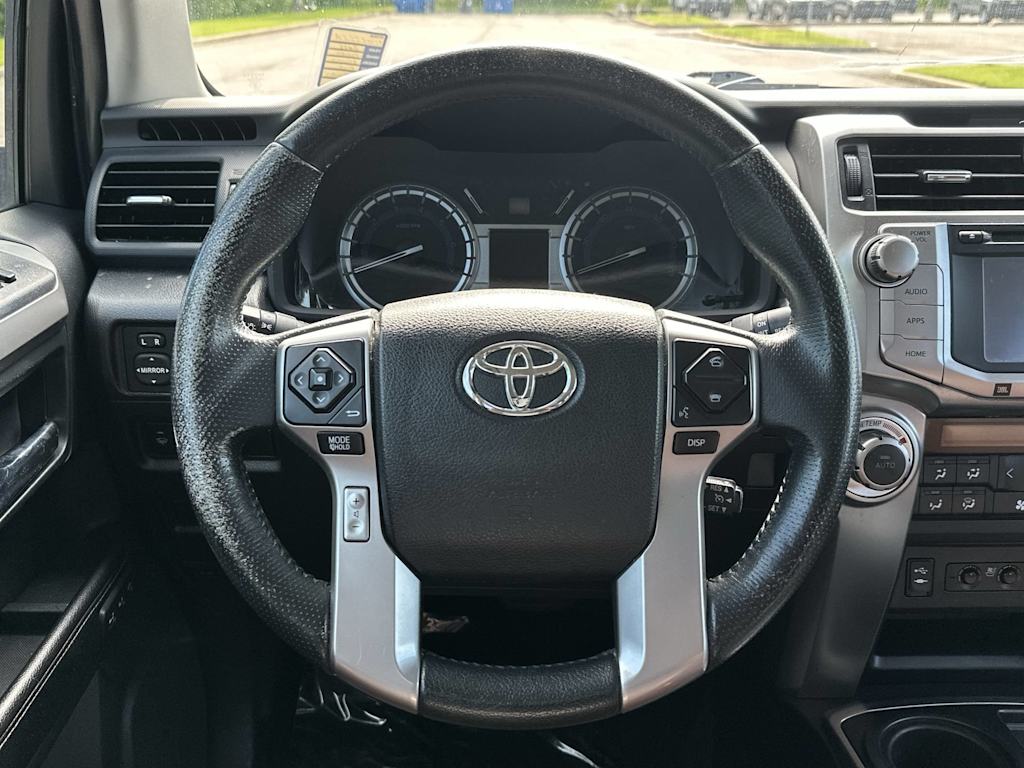 Thumbnail: 2015 Toyota 4Runner - 14