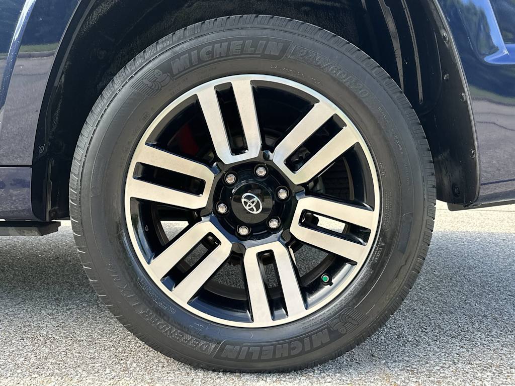 Thumbnail: 2015 Toyota 4Runner - 8