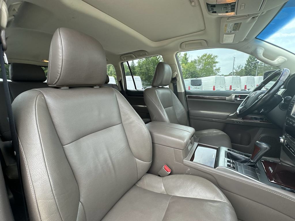 Thumbnail: 2018 Lexus GX - 30