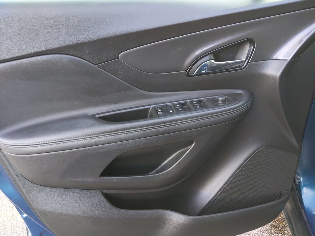 Thumbnail: 2020 Buick Encore - 20