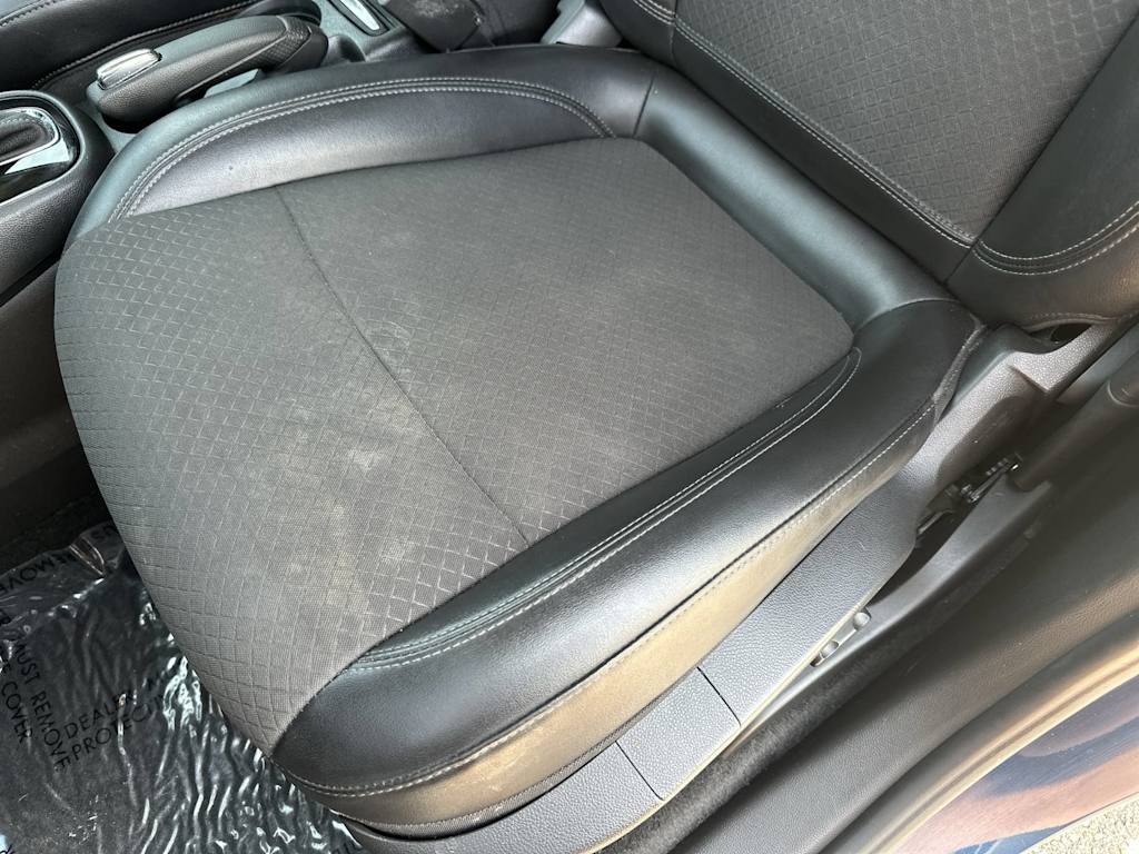 Thumbnail: 2020 Buick Encore - 25