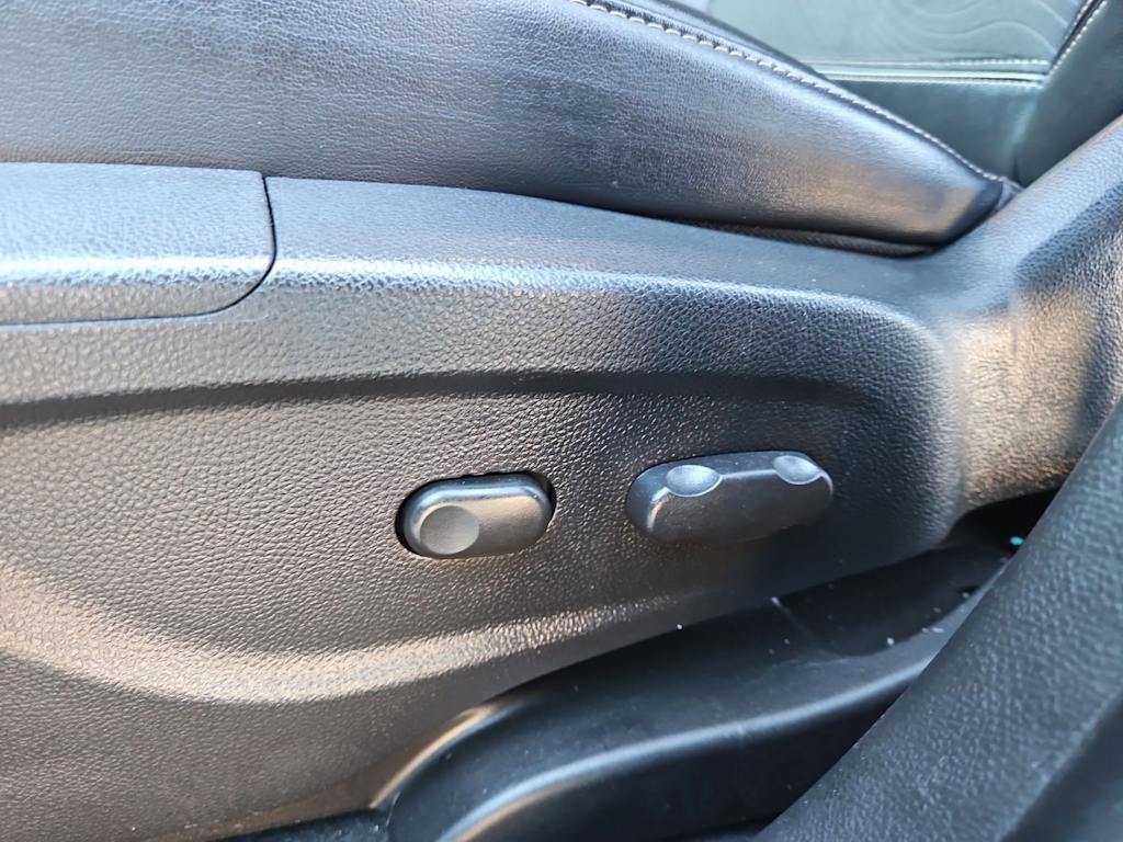 Thumbnail: 2014 Buick Encore - 26