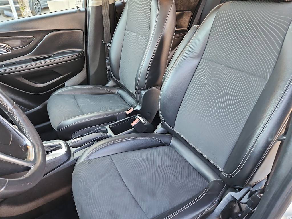 Thumbnail: 2014 Buick Encore - 11