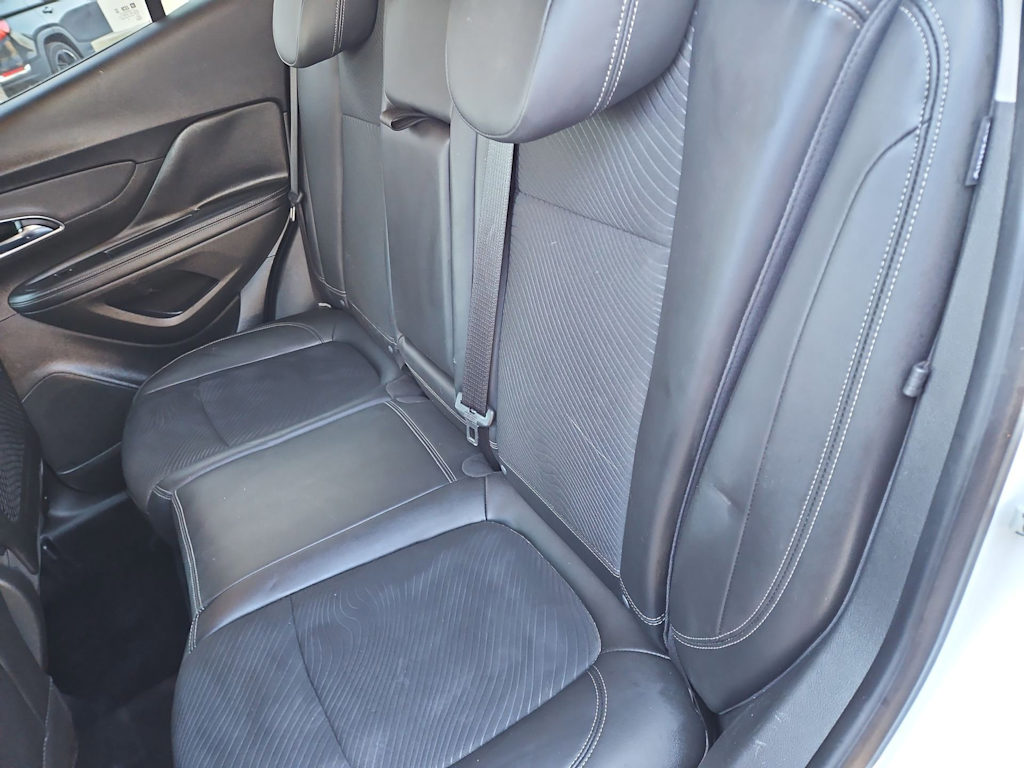 Thumbnail: 2014 Buick Encore - 27