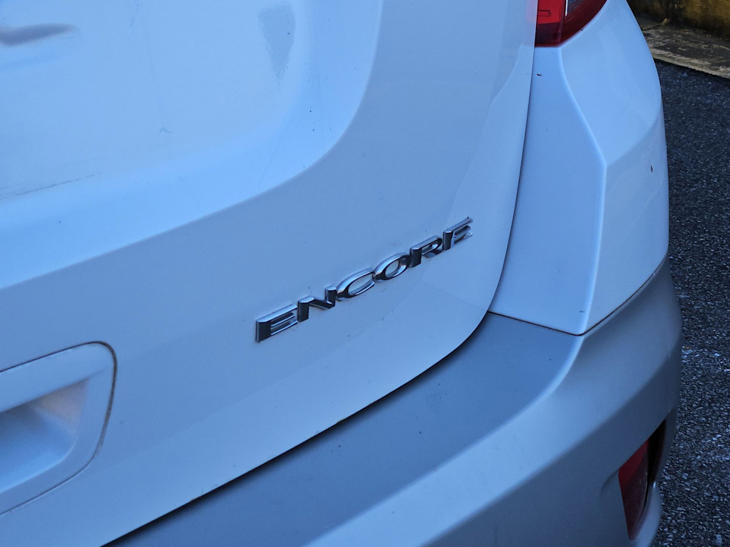 Thumbnail: 2014 Buick Encore - 25