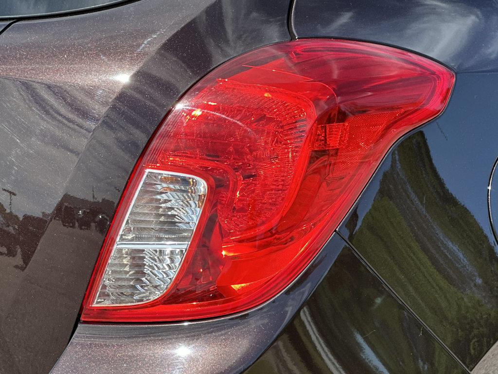 Thumbnail: 2016 Buick Encore - 43