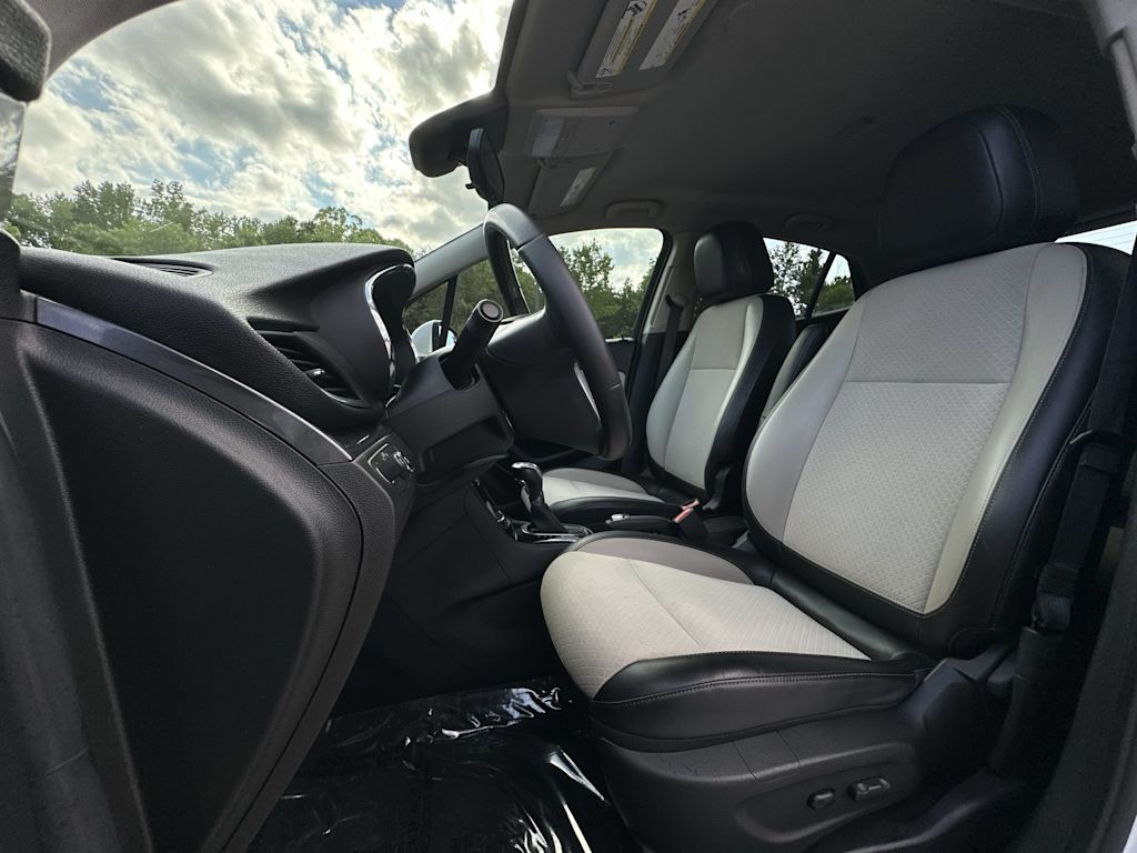 Thumbnail: 2021 Buick Encore - 12