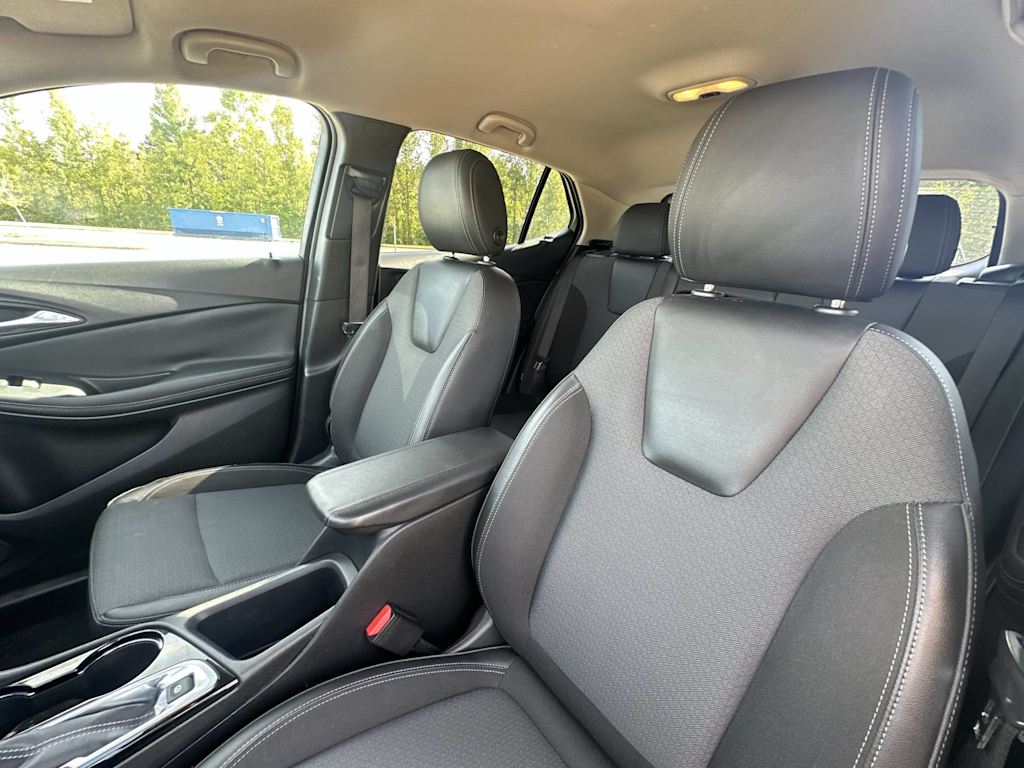 Thumbnail: 2022 Buick Encore GX - 11