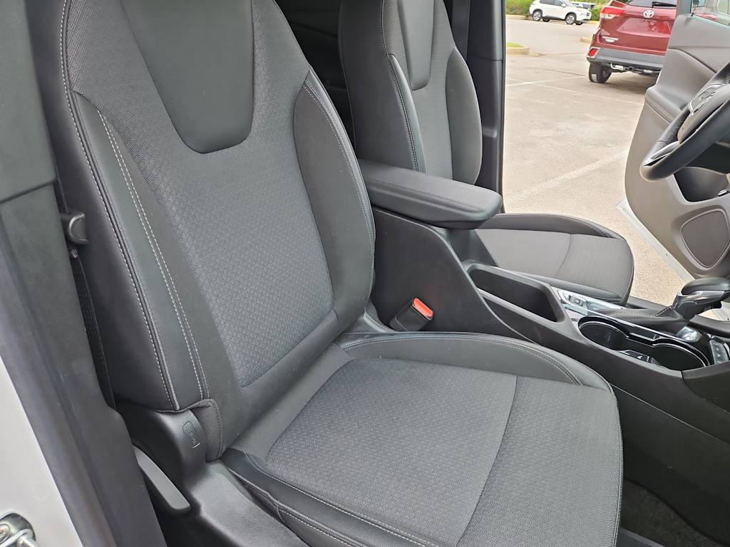 Thumbnail: 2022 Buick Encore GX - 12