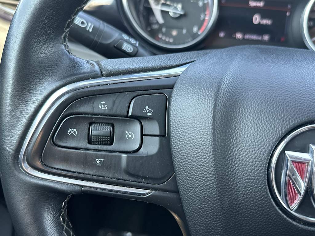 Thumbnail: 2023 Buick Encore GX - 32