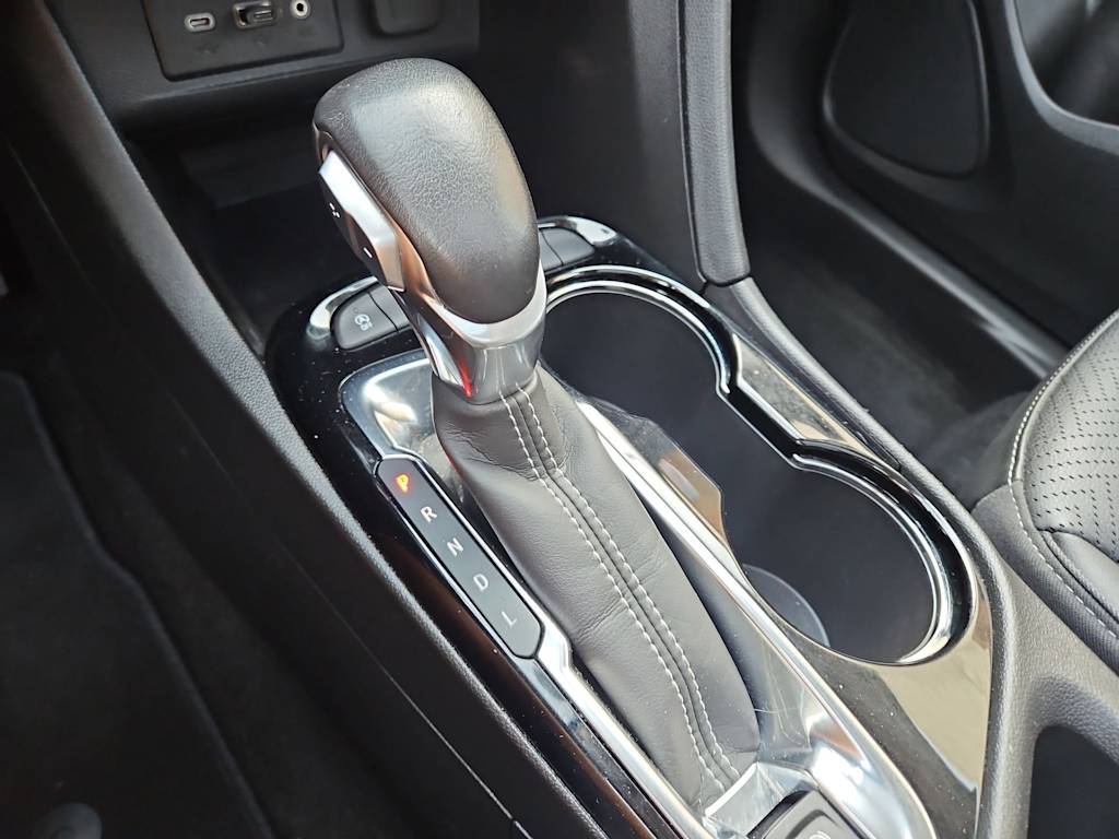 Thumbnail: 2023 Buick Encore GX - 37