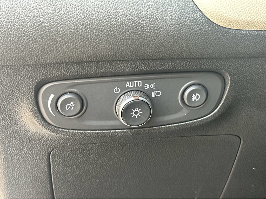 Thumbnail: 2021 Buick Encore GX - 27