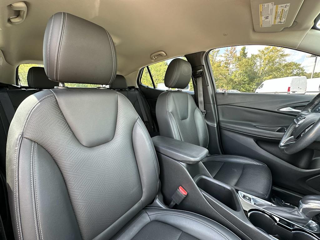 Thumbnail: 2022 Buick Encore GX - 12