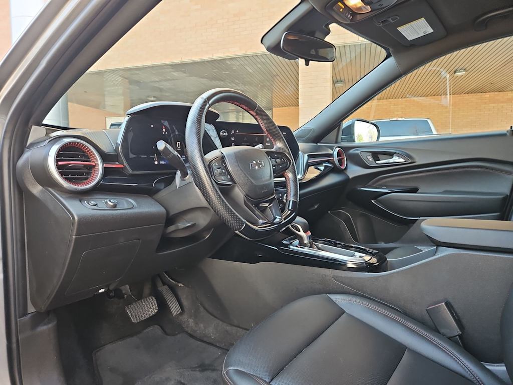 Thumbnail: 2024 Chevrolet Trax - 2