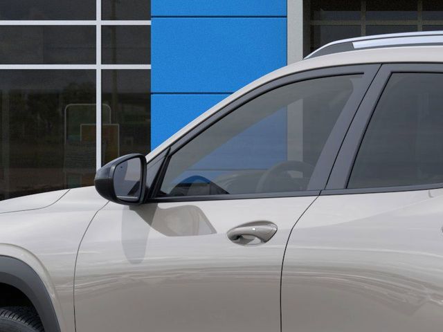 Thumbnail: 2026 Chevrolet Trax - 8