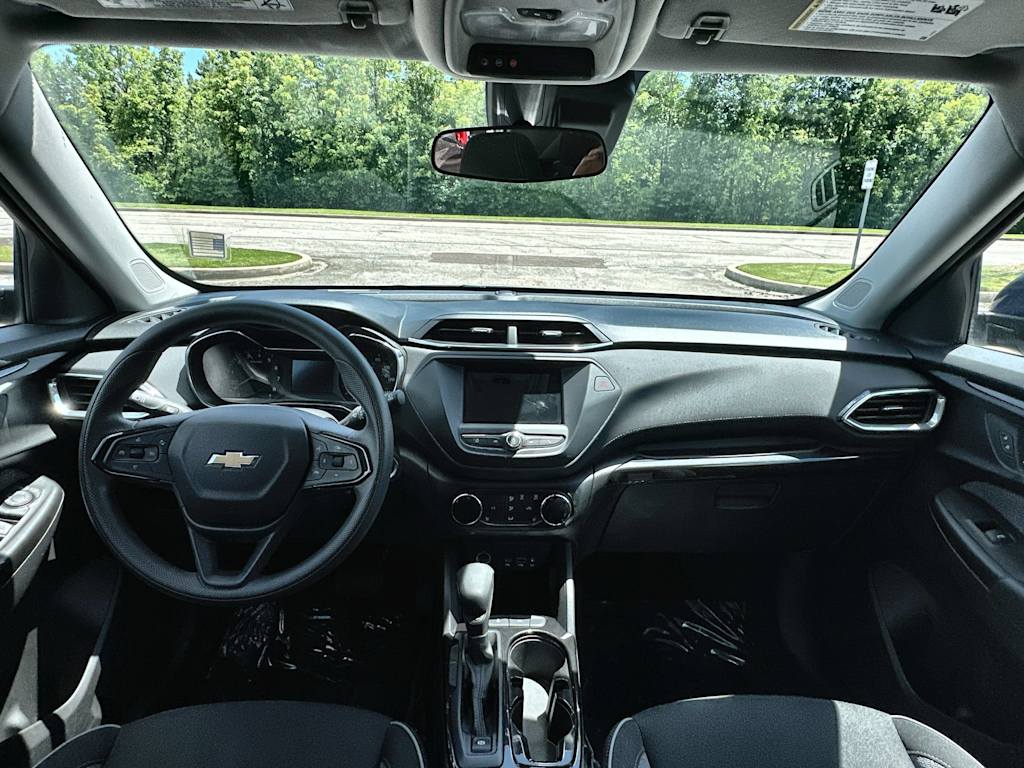 Thumbnail: 2023 Chevrolet TrailBlazer - 2