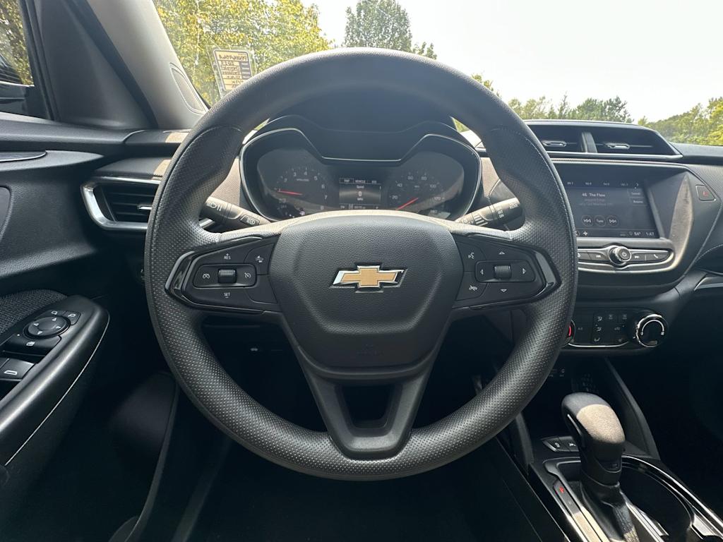 Thumbnail: 2023 Chevrolet TrailBlazer - 10
