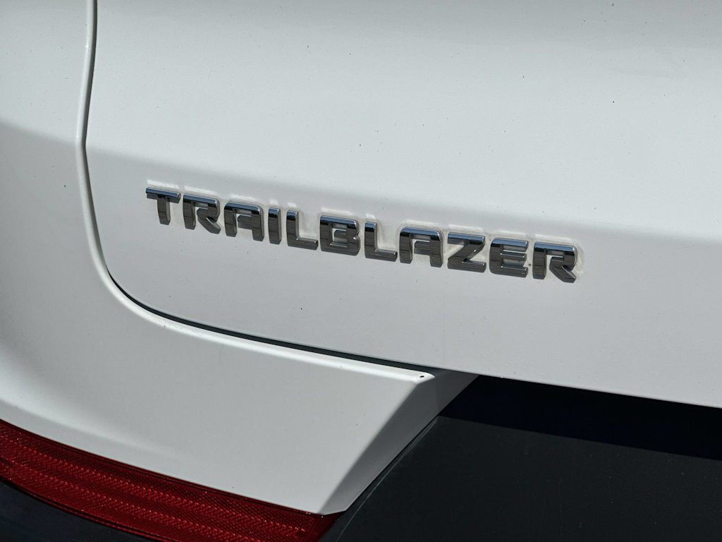 Thumbnail: 2021 Chevrolet TrailBlazer - 25