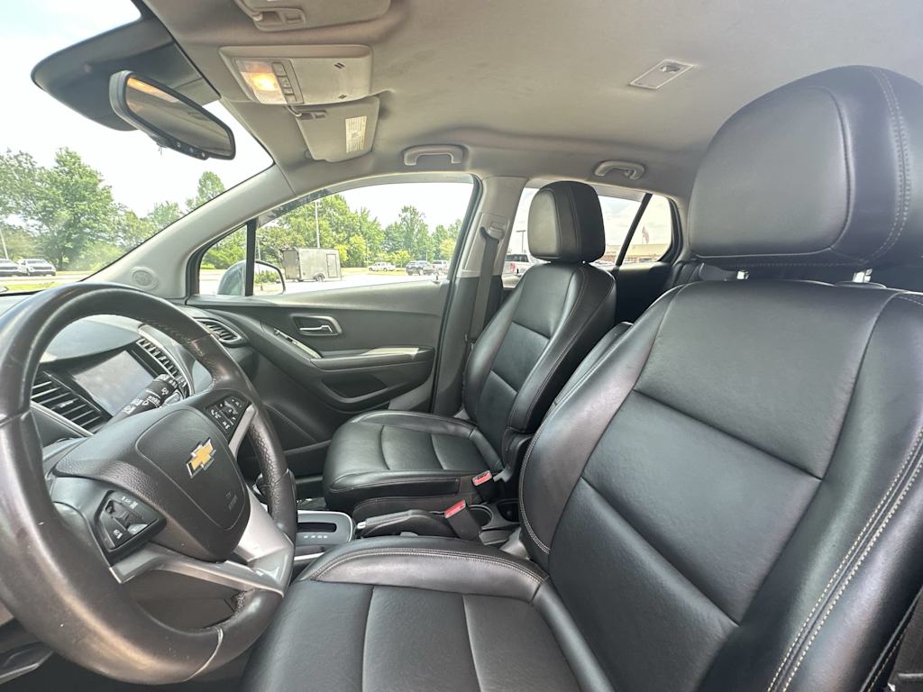 Thumbnail: 2021 Chevrolet Trax - 11