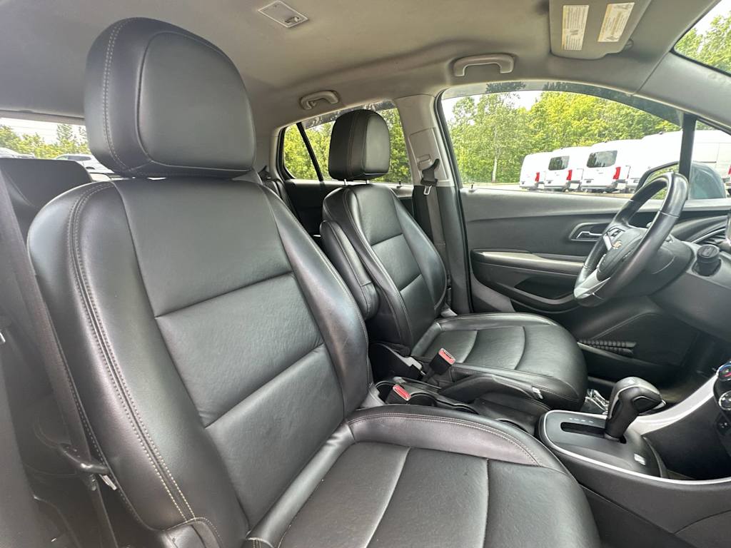 Thumbnail: 2021 Chevrolet Trax - 12