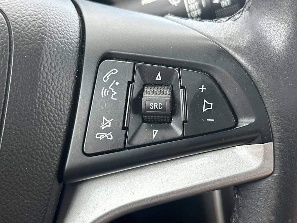 Thumbnail: 2021 Chevrolet Trax - 33