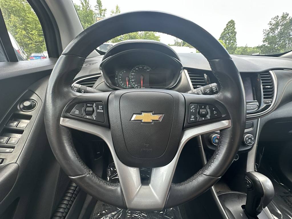 Thumbnail: 2021 Chevrolet Trax - 10